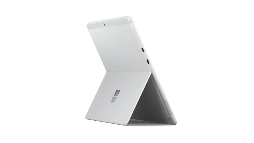 Surface Pro X
Źródło: microsoft.com
