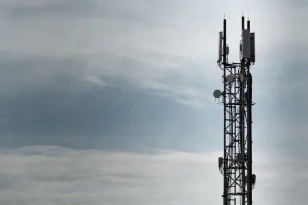 Ericsson dostarczy komponenty radiowe dla sieci LTE450 w polskiej energetyce