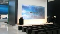 <p>Microsoft Cinema - największy ekran dotykowy na świecie</p>