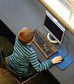 <p>415 pracowni w szkołach na Dolnym Śląsku ma nowy sprzęt</p>
