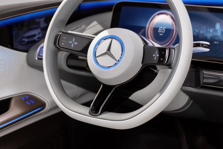 <p>Generation EQ - tym samochodem Daimler AG chce powalczyć z Teslą</p>
