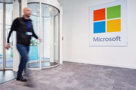 Microsoft zainwestuje miliard dolarów w polską chmurę