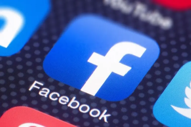 Czy Facedbook stosuje podwójne standardy?