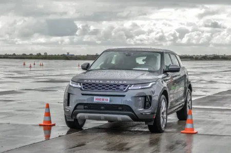 Jaguar Land Rover Automotive wdroży sztuczną inteligencję Nvidii do swoich samochodów