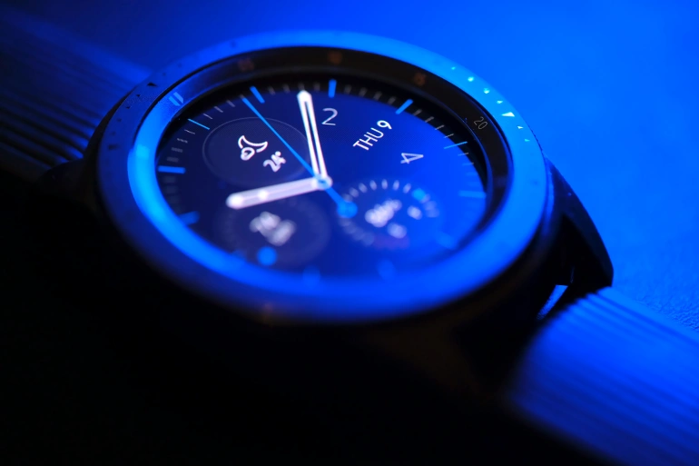 <p>Smartwatch to przydatne narzędzie w biznesie</p>

<p>Źródło: Samer Khodeir / Unsplash</p>