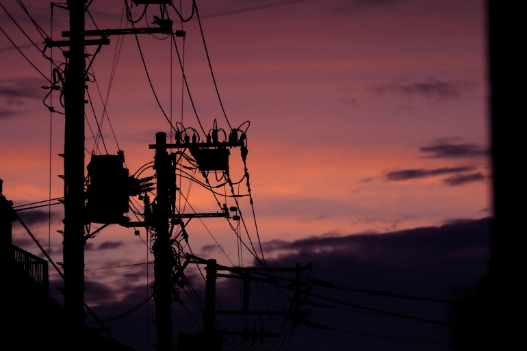 <p>Blackout energetyczny może spowodować awarię systemów IT</p>

<p>Źródło: natsuki / Unsplash</p>