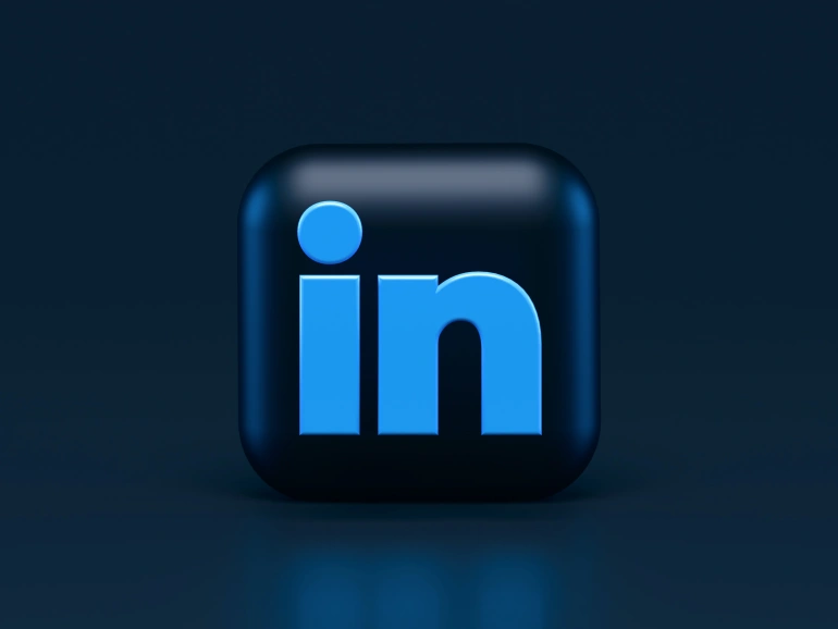 <p>LinkedIn to jedyny biznesowy portal społecznościowy, który zdobył taką popularność</p>

<p>Źródło: Alexander Shatov / Unsplash</p>