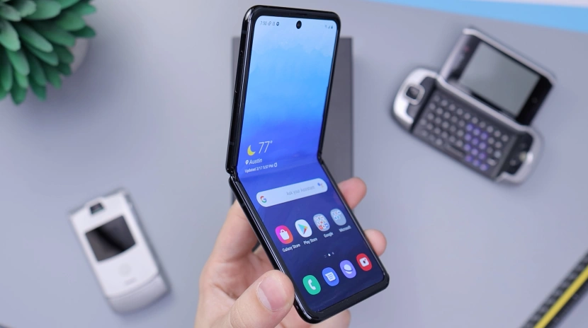 Samsung przyznaje się do problemów z baterią w smartfonach Galaxy po aktualizacji do One UI 5.1
Źródło: Daniel Romero / Unsplash