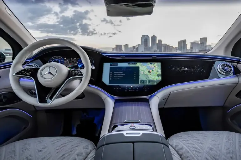 AI wkracza do samochodów Mercedes-Benz