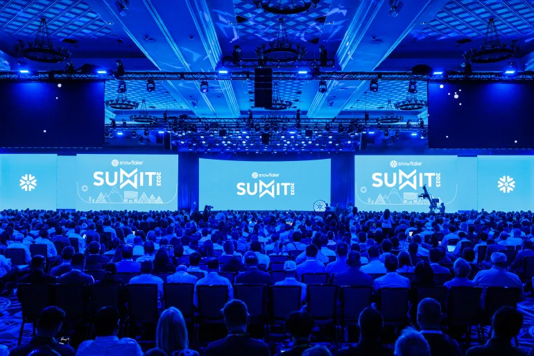 Applica – nowy LLM AI zaprezentowany na Snowflake Summit w Las Vegas