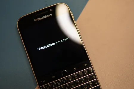 BlackBerry dzięki cyberbezpieczeństu z zyskiem po Q1 2023